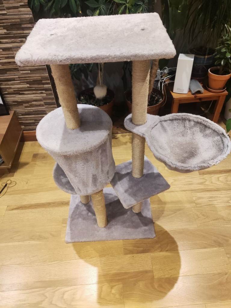 Cat tree 