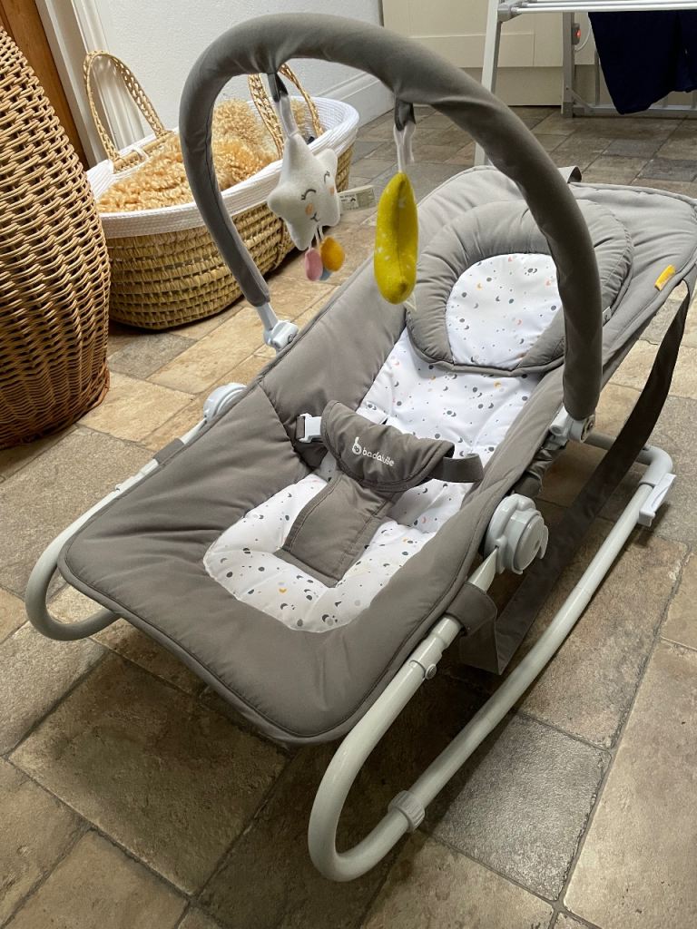 Easy Bouncer Badabulle baby rocker chair