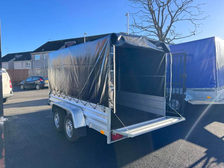 BRAND NEW 8,7ft x 4,2ft TWIN AXLE NIEWIADOW TRAILER WITH FRAME AND COVER 750KG