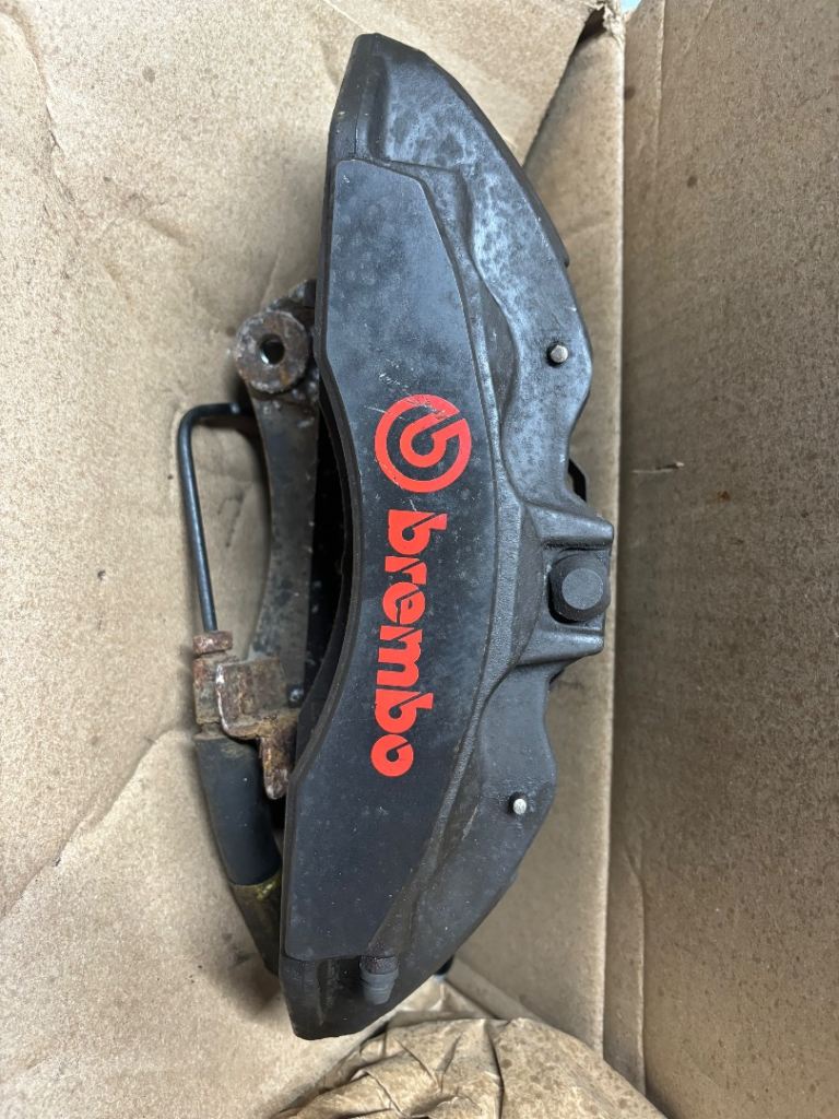 Ford mustang drivers brembo calliper