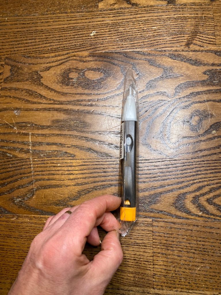 “Brand New DIY Tool Set – Hammer, Makita Screwdriver, Pen Tester & 5m Tape Measure West Dulwich 