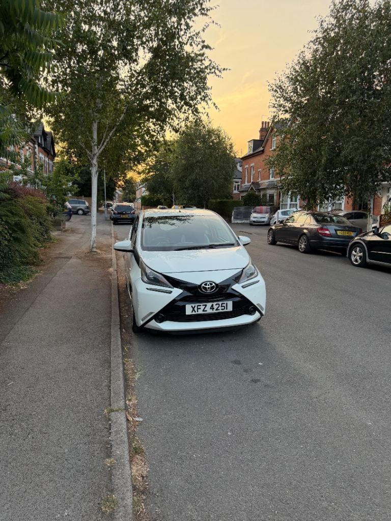 Toyota, AYGO, Hatchback, 2015, Auto, 998 (cc), 5 doors