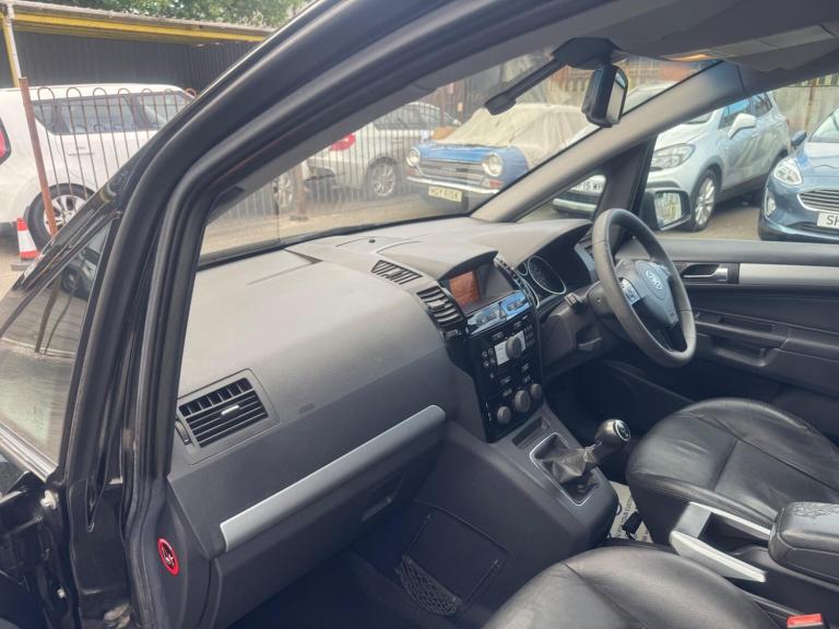 2009 Vauxhall Zafira 1.8i Elite 5dr MPV PETROL Manual