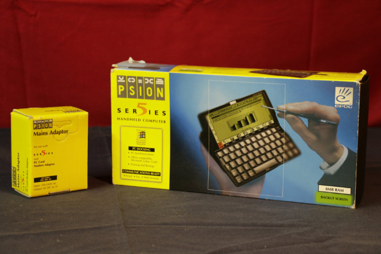Psion Series 5 8MB PDA in very good condition
