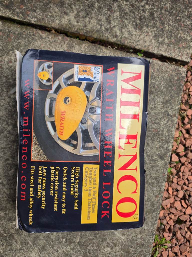 Milenco wheel clamp