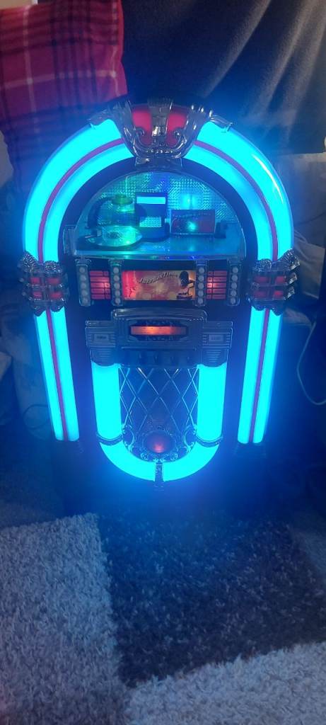 Itek bluetooth, cd,radio jukebox fully working 