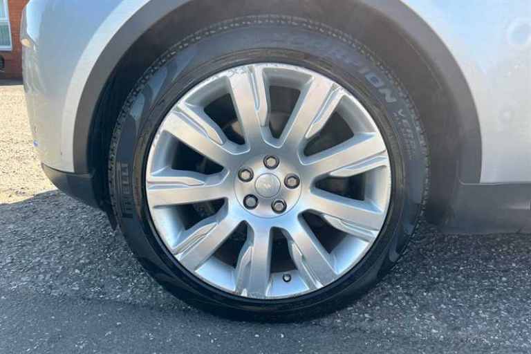 2018 Land Rover Discovery 3.0 TD V6 HSE Luxury SUV 5dr Diesel Auto 4WD Euro 6 (s/s) (258 ps) SUV ...