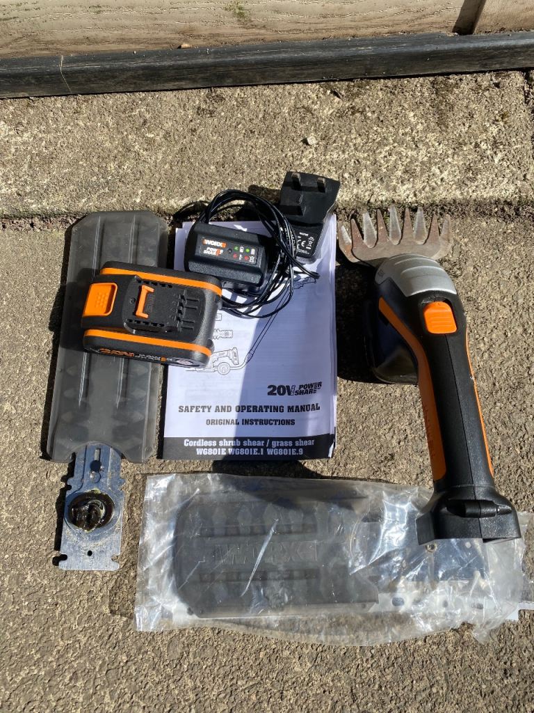 Worx cordless shrub and grass edging 