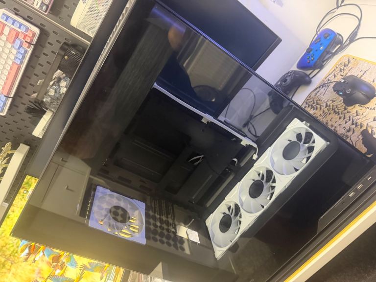 Phanteks evolv x2 pc case