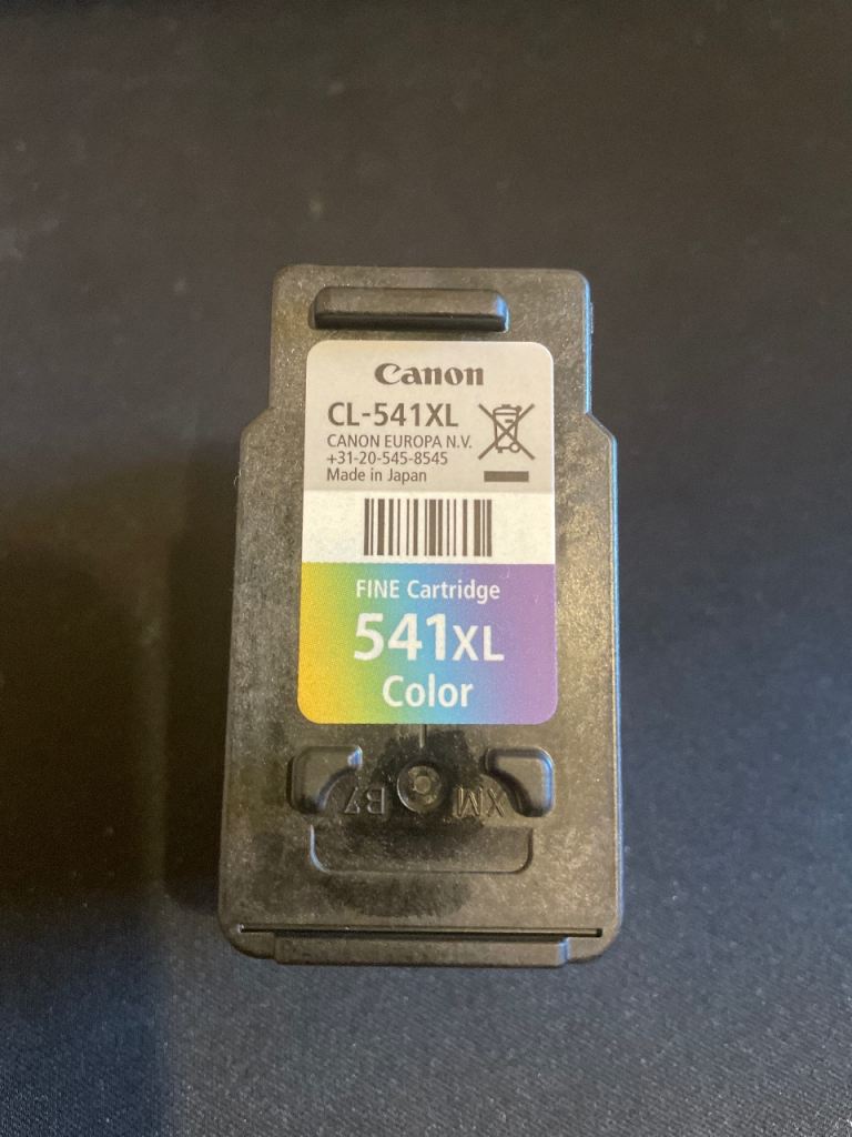 Empty Canon colour ink cartridge cl-541xl