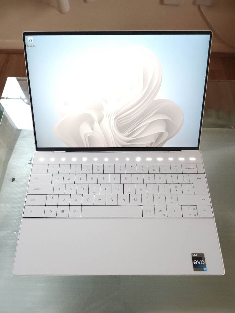 ❤️ Dell XPS 13 PLUS 9320 i5-12th Gen 16GB RAM 256GB SSD 13.4" Backlit LED Haptic Touchpad Laptop