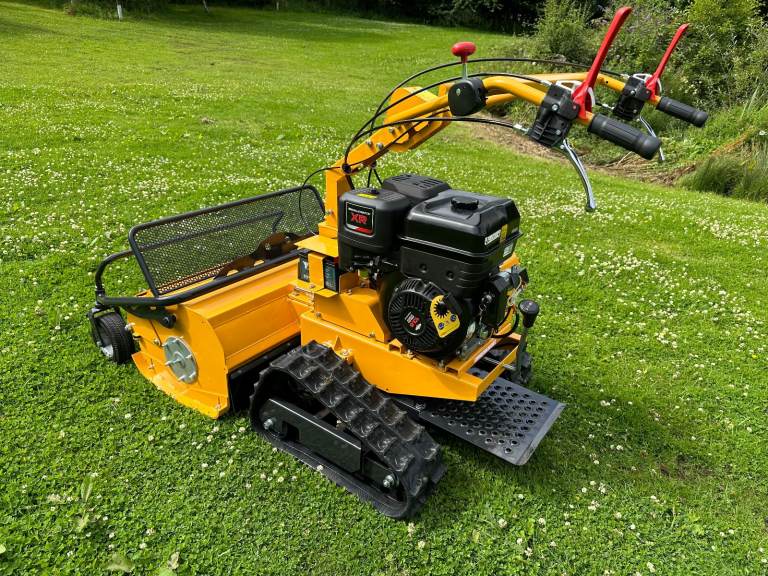 RAPTOR X Pedestrian Track Flail mower * VIDEO * Key Start 13.5HP Briggs ...