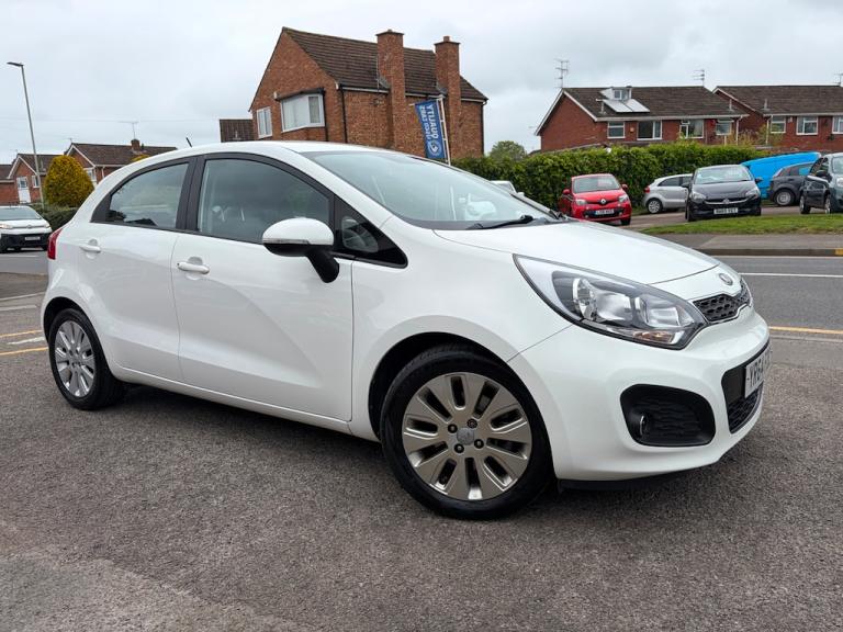 2014 Kia Rio 1.4 2 Hatchback 5dr Petrol Auto Euro 5 (107 bhp) Hatchback Petrol Automatic