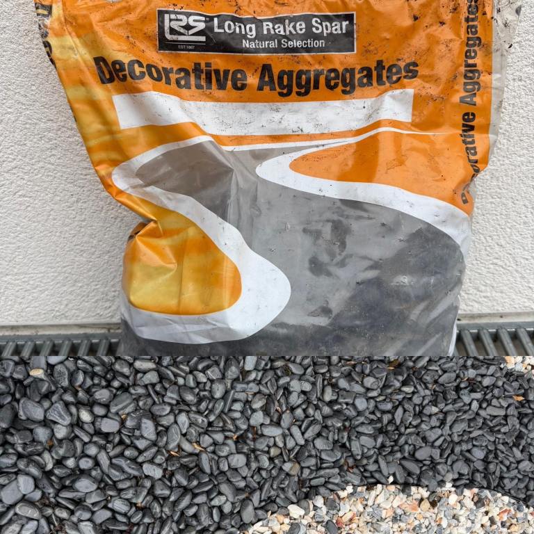 Highly polish black cobbles 30-60mm