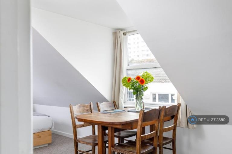 Studio flat in College Road, Brighton, BN2 (#2712360)