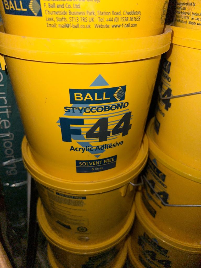 F44 Acrylic Vinyl flooring adhesive 5L