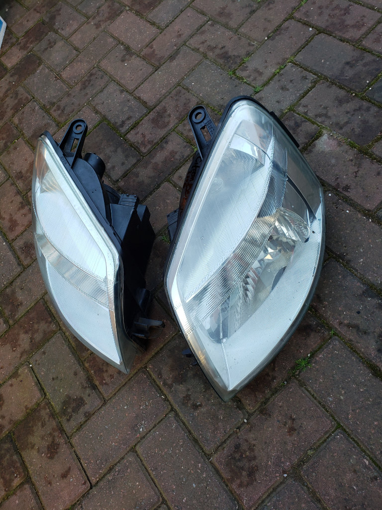 Citreon berlingo headlight 2006-10