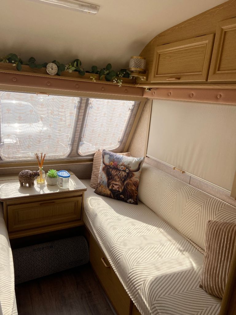 Lynx light weight caravan 