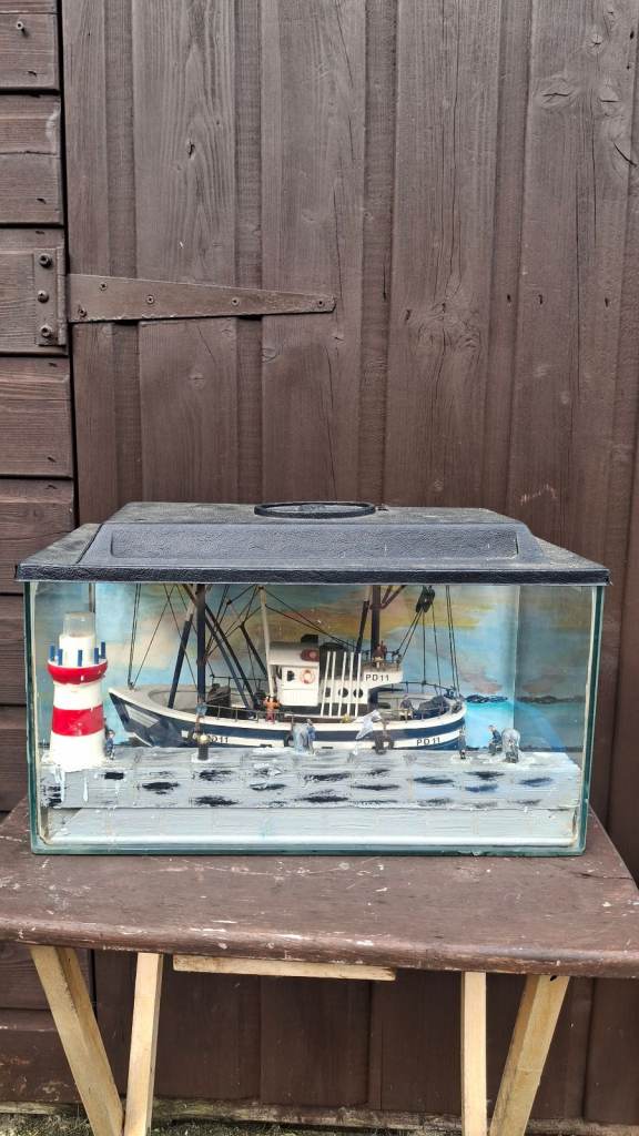 Unofficial Fishing Boat Model with figures PD11 Buchan Boy