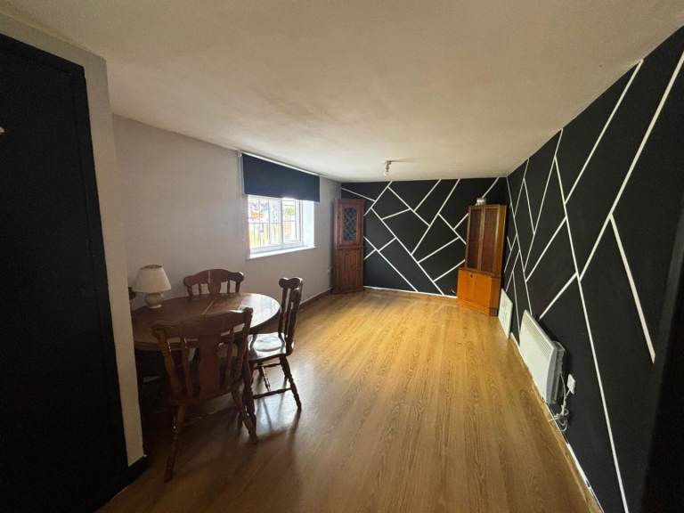 1 Bedroom Flat available in City Centre 