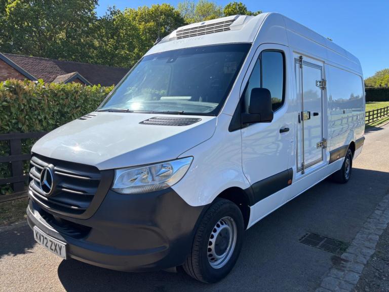 2022 Mercedes-Benz Sprinter 3.5t H2 Progressive Van PANEL VAN DIESEL Manual