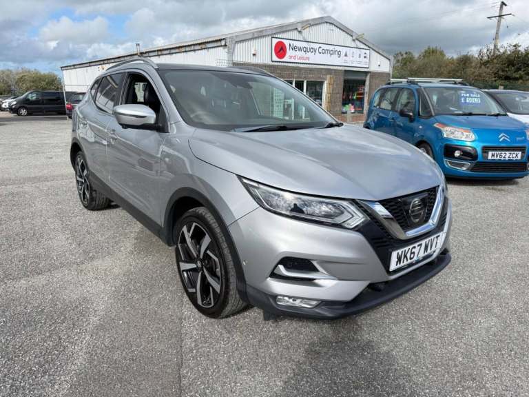 2017 Nissan Qashqai 1.2 DiG-T Tekna+ 5dr HATCHBACK PETROL Manual
