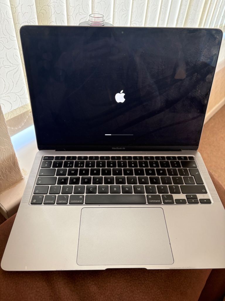 Apple MacBook M1 Air Laptop – Silver, Good Condition