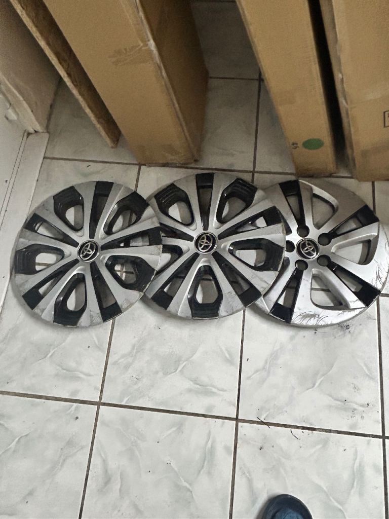 Car wheel covers 