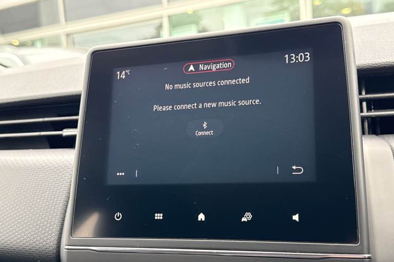 2020 Renault Clio 1.0 TCe Iconic Euro 6 (s/s) 5dr Hatchback PETROL Manual