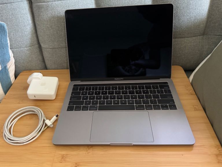 MacBook Pro mid-2017 model 13.3in and sleeve