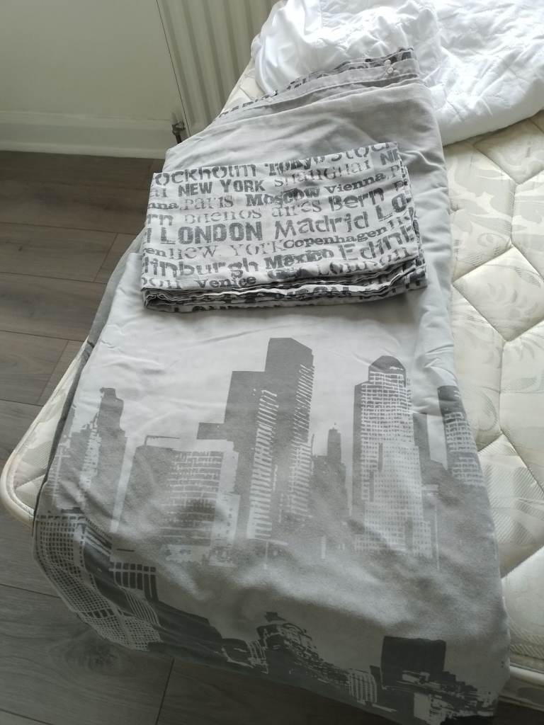 2 New York cityscape duvet sets