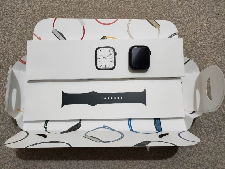 Apple Watch Series 7 ( CASH ONLY )