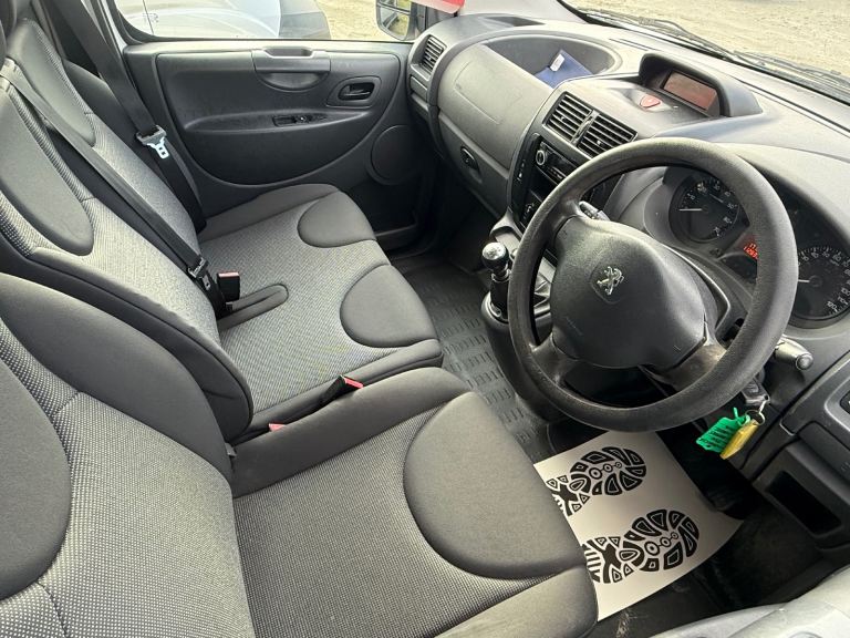 2015 PEUGEOT EXPERT PRO LWB 2.0hdi 6speed van Dispatch transit 