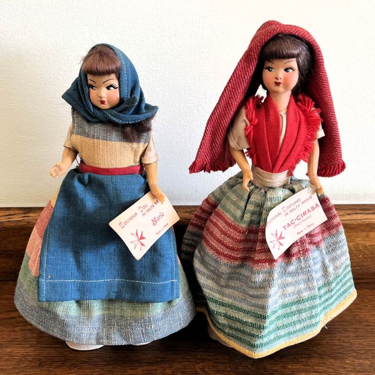 2 vintage 1960's Malta souvenir dolls, national costumes in Malta weave. £9 ovno both. Can post.