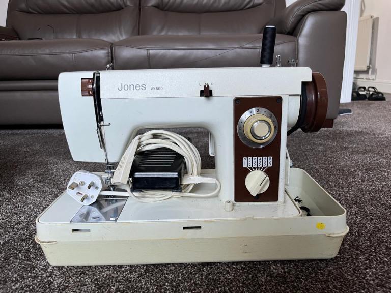 Vintage Jones VX500 sewing machine