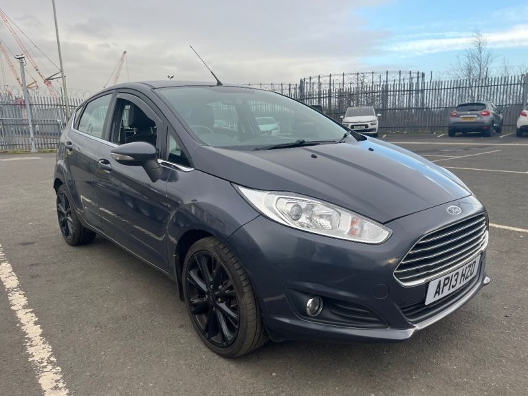 Ford, FIESTA, Hatchback, 2013, Manual, 1241 (cc), 5 doors