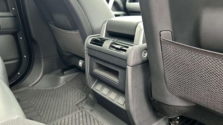  Land Rover Defender 3.0 D250 X-Dynamic SE 110 5dr Auto SUV Diesel Automatic