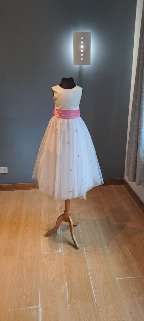 Flower Girl Dress age 10 approx, brand new never worn