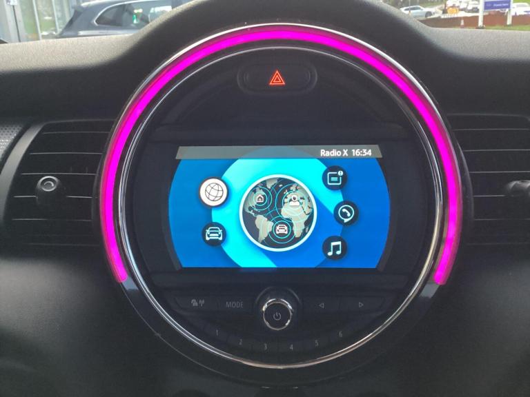 2018 MINI Hatch 1.5 Cooper Hatchback 3dr Petrol Manual Euro 6 (s/s) (136 ps) HATCHBACK Petrol Manual