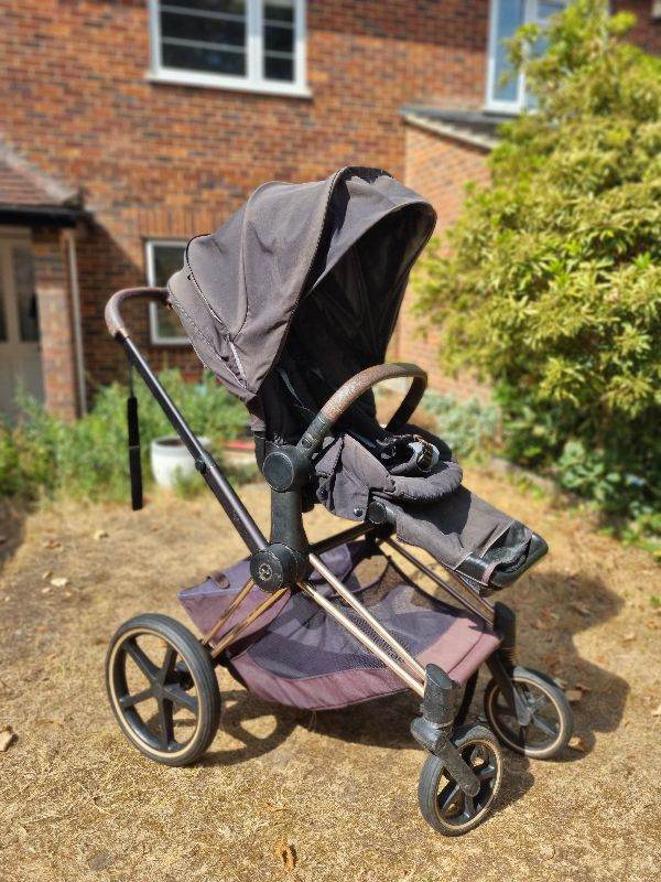 Cybex Priam and Lux Carrycot with Seat and accessories (Rose Gold)