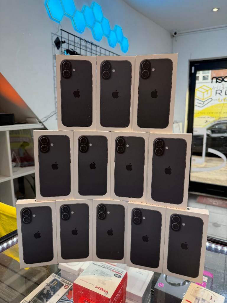 📱Brand New Sealed Apple iPhone 17 256GB Unlocked All Networks + 1 Year Apple Warranty 🍎
