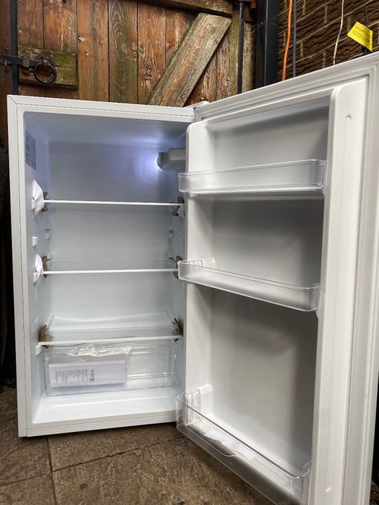 Under counter Fridge – New - I can deliver this 