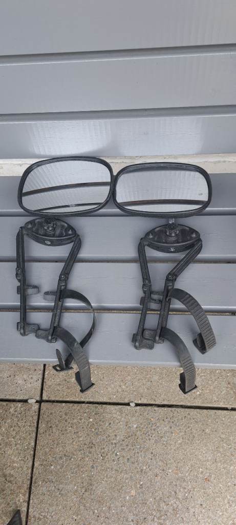 Towing mirrors 