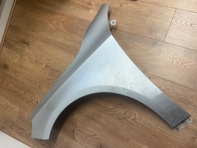 Mercedes A class passenger wing 