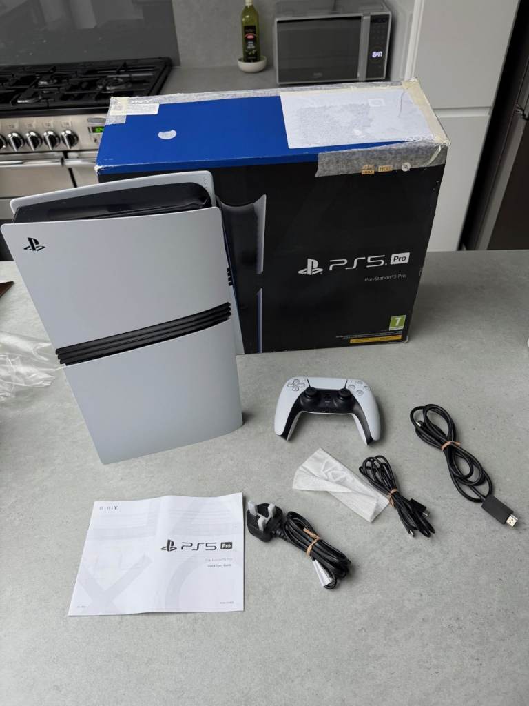 Sony PlayStation 5 PS5 Pro 2TB SSD Digital Console fully boxed complete - Excellent condition