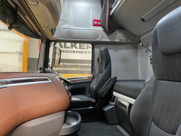 DAF XF106 480 SUPER SPACE CAB *EURO 6* 6X2 TRACTOR UNIT - 2018 - WK68 AYZ