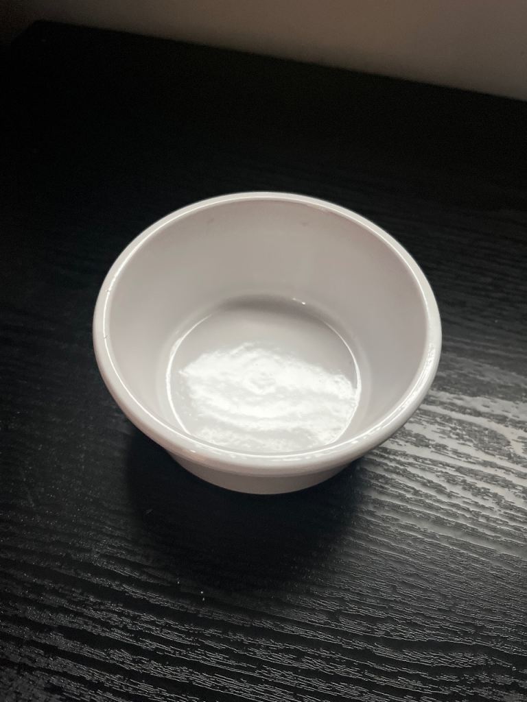 Charlie bigams Small White Ceramic Bowl – As Good As New