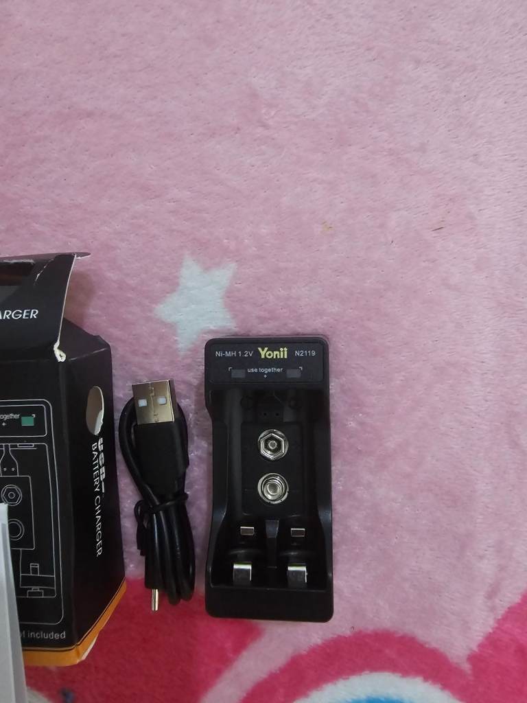 Yonii C29 Smart 2-Slot USB Battery Charger – Brand New