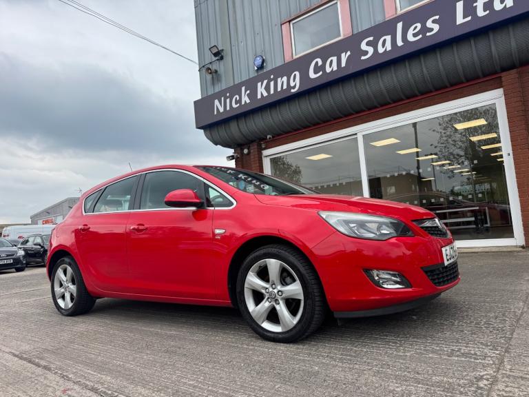 2012 Vauxhall Astra 1.4i 16V SRi 5dr ++ ULEZ / 12 MONTHS MOT / LOW INSURANCE GROUP ++ HATCHBACK P...