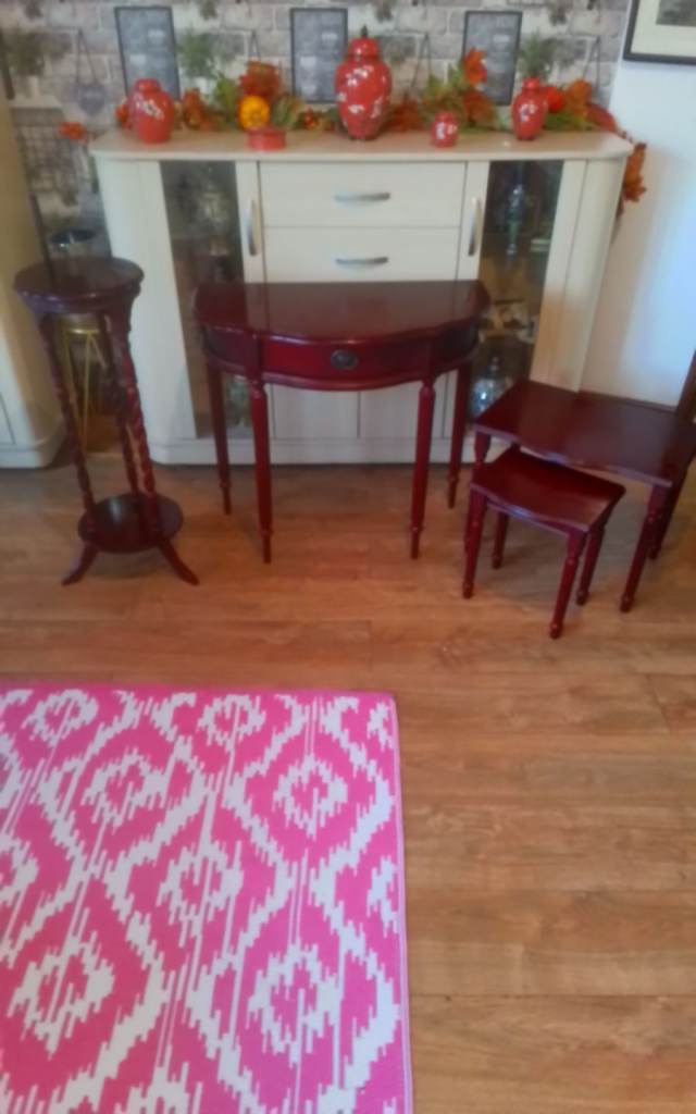 SET OF 4 TABLES 